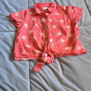 Cat & Jack Coral Sunburst Shirt.  XS 4/5